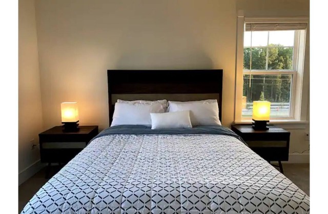 NEW! Cozy Modern Townhouse Minutes from RDU & RTP