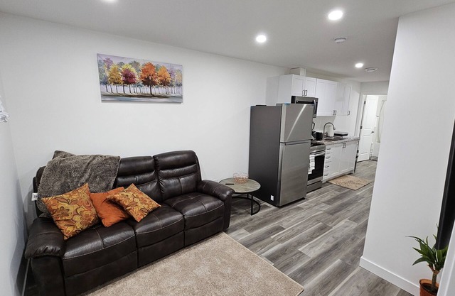 New decently furnished one bedroom suit at Rochdale Boulevard