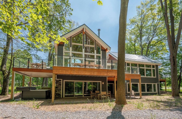 New! Discover Serendipity: Lake Front, Dogs Ok, Pool, Hot Tub!