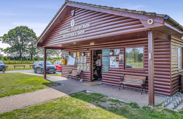 New in 2018. Modern and luxurious lodge with lakeside view.