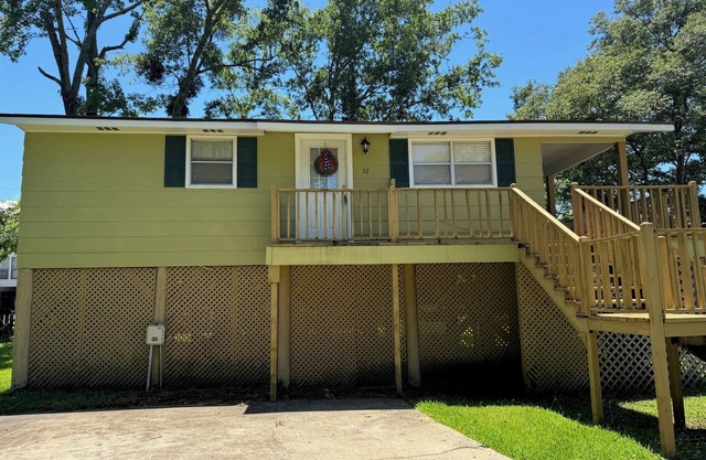 NEW LISTING! Cozy Fairhope Cottage w/Bayview