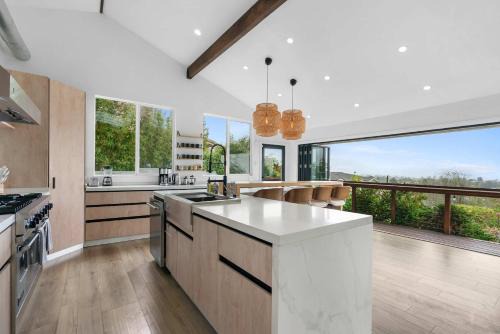 New Listing Palisades Villa by Colby & Conrad