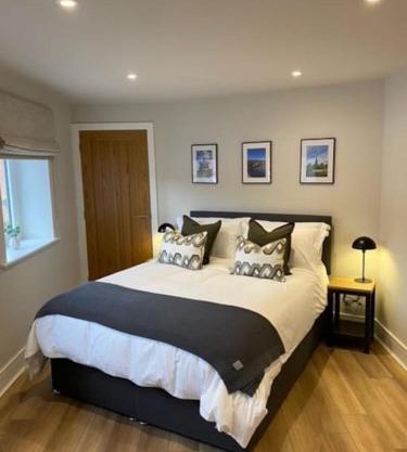 New modern studio apartment near to City Centre