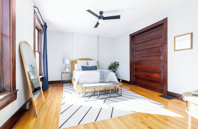 NEW! Moore Flats- Unit B- 2 bed/1 bath, walking distance to Riverfront!