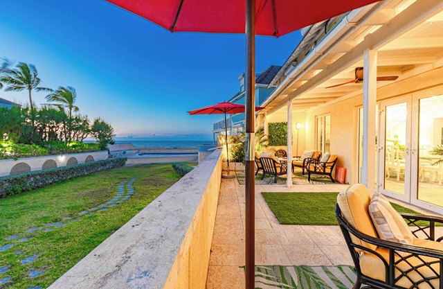 NEW: Oceanfront 5BR House sleep 13 - Pool, Cable Beach, Private Patio