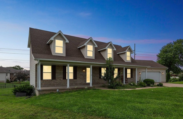 NEW! Oglesby Vacation Home