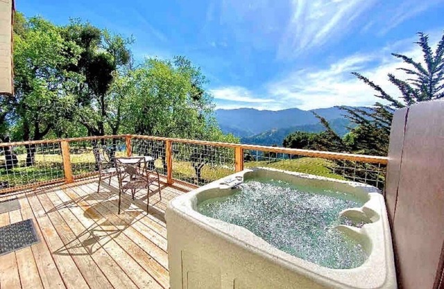 NEW! Soak in a Private Hot Tub while you Enjoy the Mountain Views