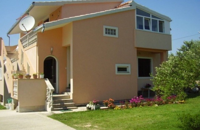 New vacation apartment(s) Fiona (4-6/8-12p.) *TOP* with barbecue, dogs welcome