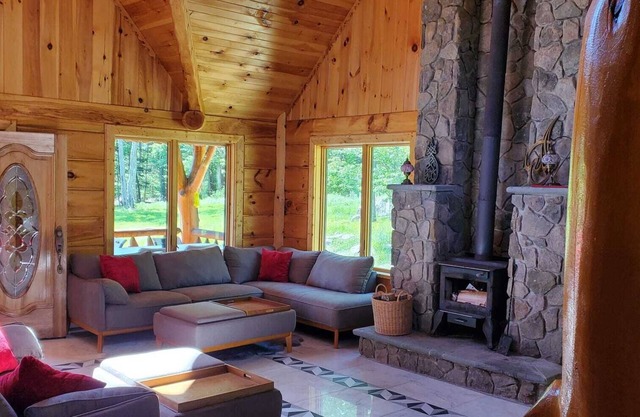 Newly Built Handcrafted Cozy Log Home
