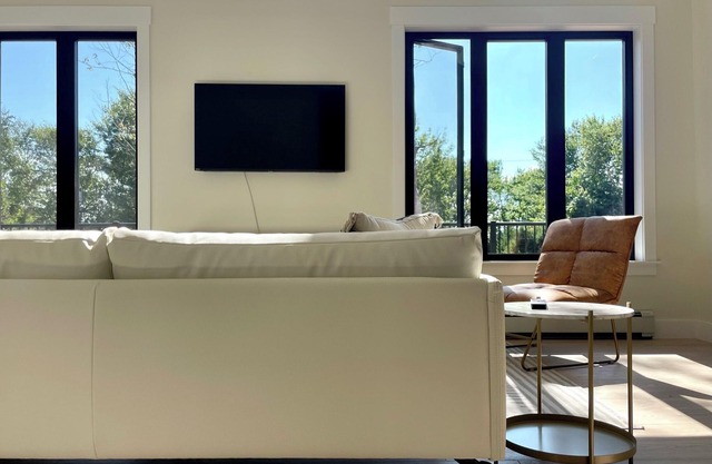 Newly built, modern cottage 5 min to National Park