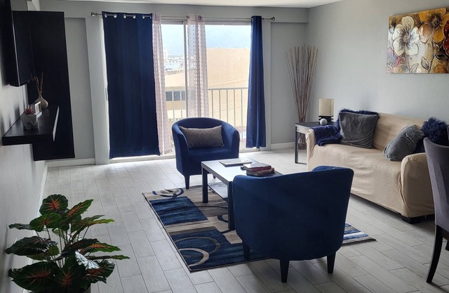 Newly remodeled apartment waterfront downtown Kingston