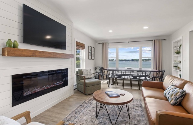 Newly Remodeled Home - Whataview of Cayuga Lake