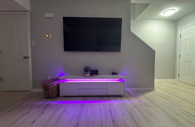 Newly renovated 2bedroom townhome in tranquil Charlotte with WiFi, AC, and PATIO