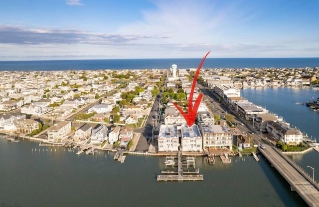 Newly renovated condo in the heart of Stone Harbor!