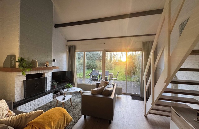 Newly renovated FH, WLAN, family-friendly, dishwasher, fireplace, bicycles