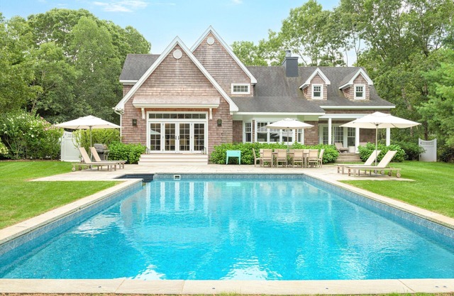 Newly Renovated Wainscott Retreat - Bike to the Beach, Central Location!