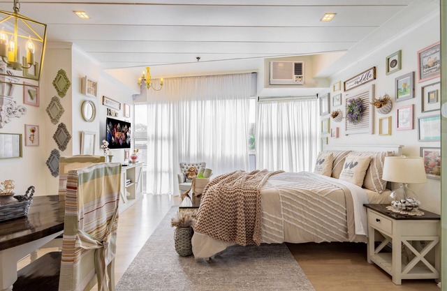 nFrench curated studio- Minutes walk to Capitol Commons,10 mins to Fort BGC.n