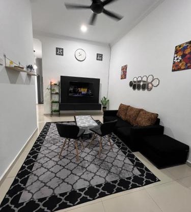 NH Mutiara Homestay
