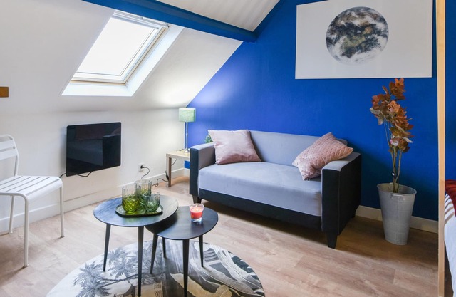 Nice and cosy studio at the foot of the metro in Lille Fives - Welkeys