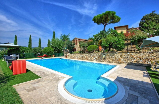 Nice apartment for 2 people with A/C, WIFI, pool, TV and panoramic view