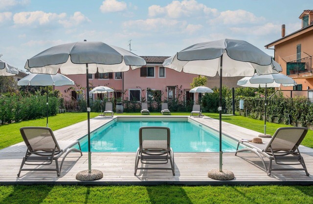 Nice apartment for 4 guests with pool, WIFI, A/C, TV, terrace and parking