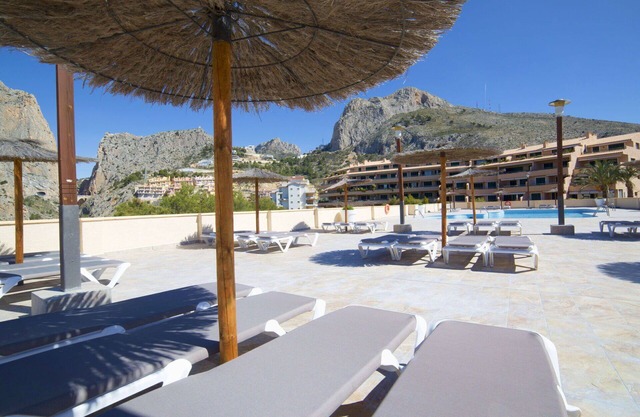 Nice apartment for 4 guests with WIFI, pool, A/C, TV and terrace