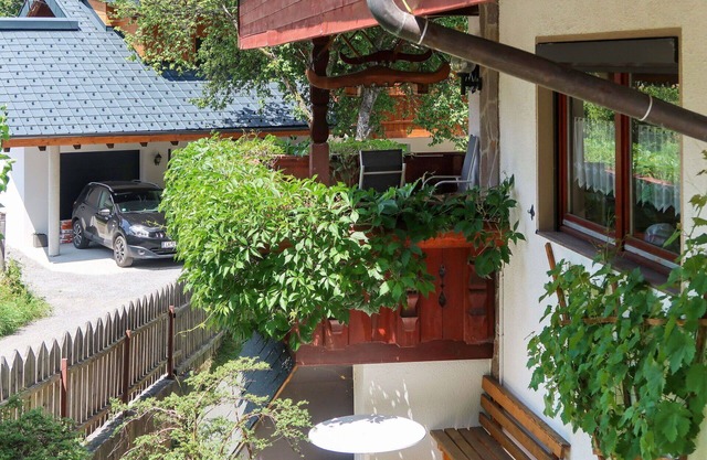 Nice apartment for 7 guests with WIFI, TV, balcony and parking