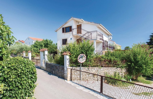 Nice apartment in Krk with WiFi