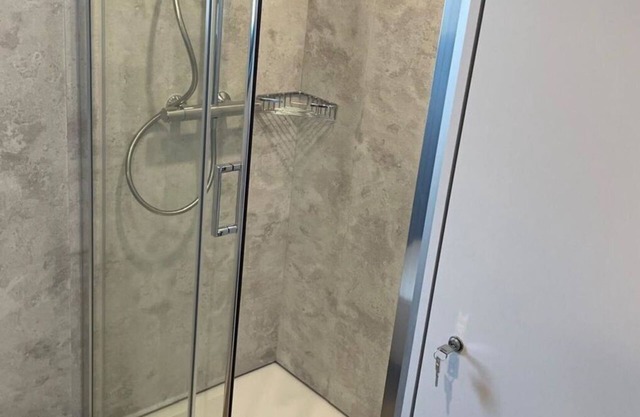 Nice apartment in villa for 6 people with WIFI, TV and terrace