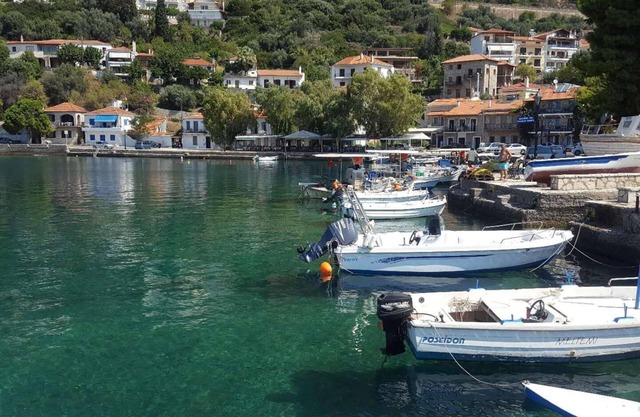 Nice beaches beautiful little town perfect place in Greece Castle to explore