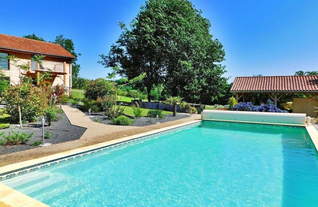 Nice home in Castelnaud La Chapelle