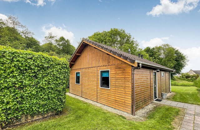 Nice home in Moddergat with WiFi
