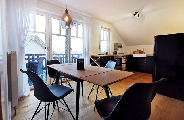 Nice sunny apartment with 2 balconies