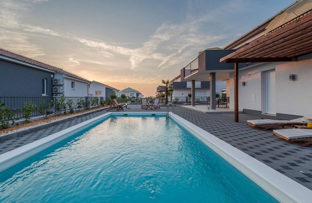 Nicely decorated villa with swimming pool