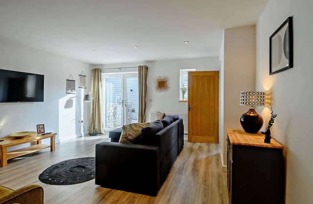 No.6 Deer Glade - Two Bedroom House, Sleeps 4