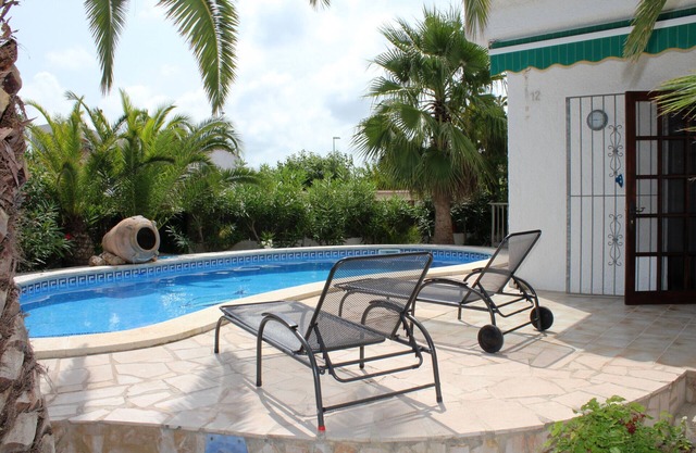 "Noella"@MARISOL: 200m to the beach, private pool, A/C, WiFi, dog beach