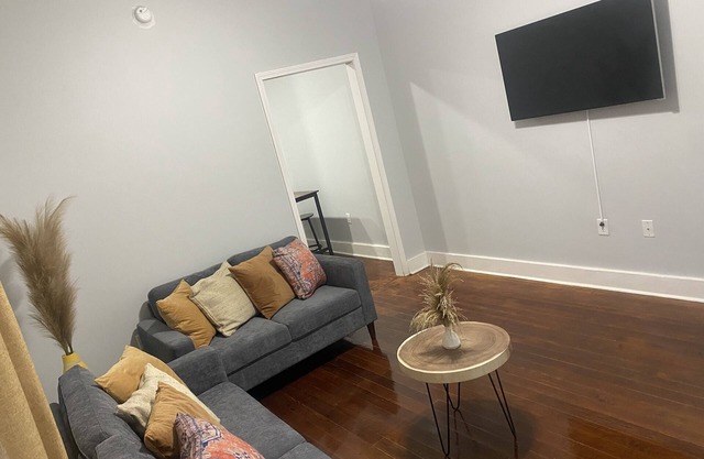 NOLA Oasis (0.9 miles from Algiers Ferry to Downtown Canal Street)
