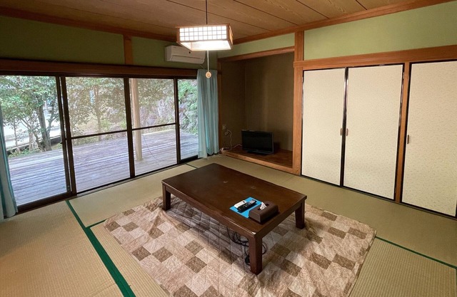 Nonsmoking Japanesestyle detached house surrounded by virgin forest Building 2 /Shimanto Kōchi