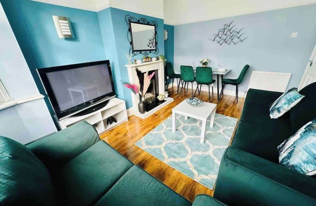 Northview Spacious 4BR House | Contractors | Leisure | WIFI