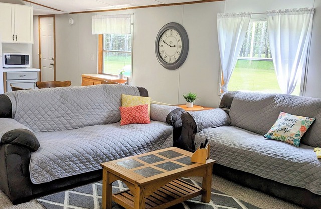 Northwoods Cottage In the Heart of the Waterfall Capital 🤩nOn the ATV route