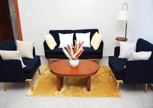 Nos 3 appartements meublés - Jusqu'à 10 personnes, Residence Nehemie Feh-Kesse Bingerville