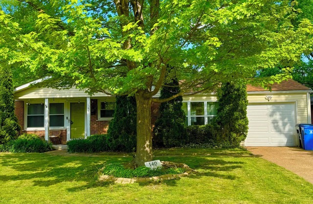 nWelcome to 140 Saint Benedict charming 3-bed, 1.5-bath ranch in Duchesne Hills.