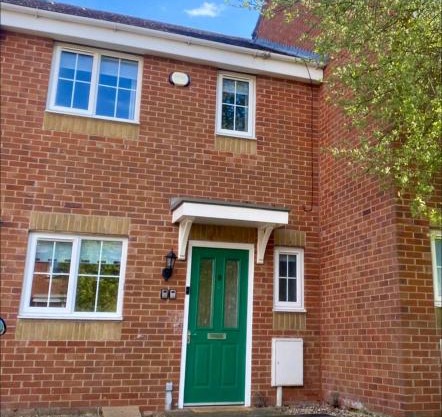Oakley Vale House and Garden! Free Private Parking, TV, Fully Equipped