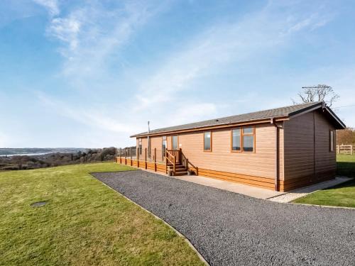 Oakwood Lodge