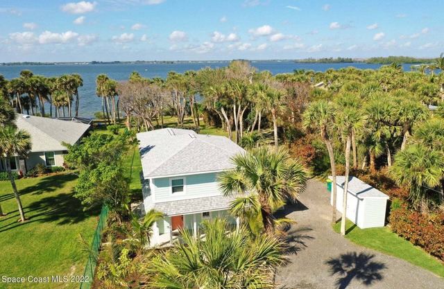 Oasis Incredible River Front/Ocean Retreat