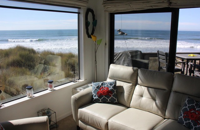 Ocean Front Condo With Wonderful 180 Degree View From Santa Cruz To Monterey