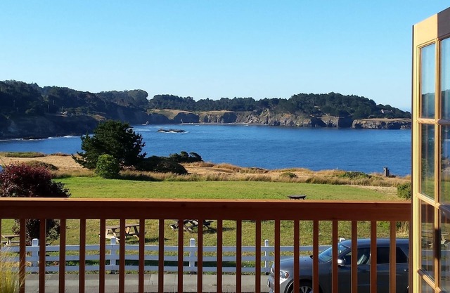 Ocean Front Luxury. Main Street Mendocino.