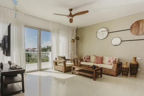Ocean View Penthouse Casa Galicia 634N condo