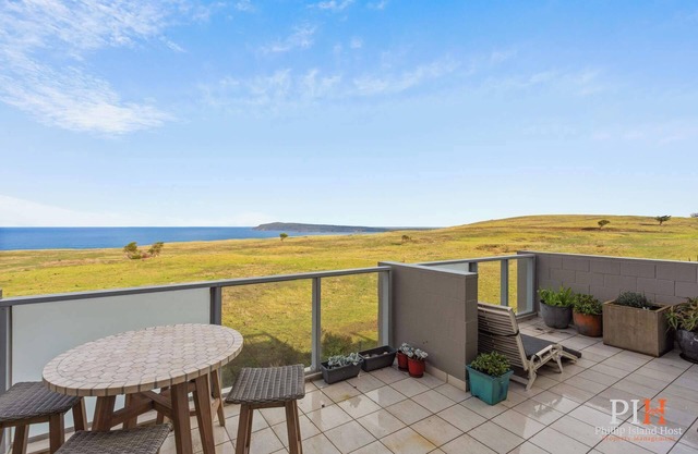 Ocean Views, 2 Bedroom Apartment