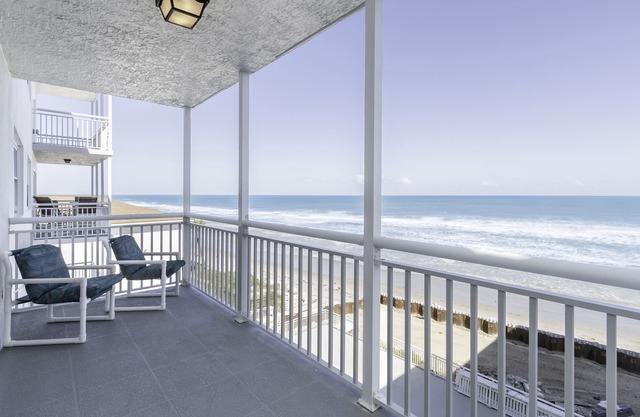 Oceanfront Getaway - 2 Bedroom Condo with Beach Views!